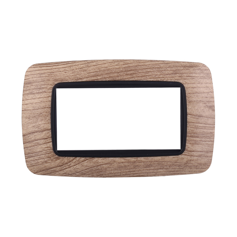 LN88404 — PLACCA PLASTICA 4P BOMBATA LEGNO CHIARO