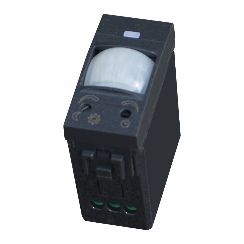 LN1800 — SENSORE MOVIMENTO 1P CON SET TEMPO / LUX