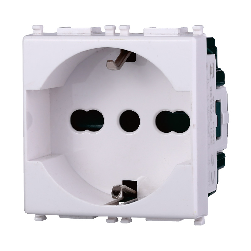 EV2102 — PRESA SCHUKO 2P+T 16A