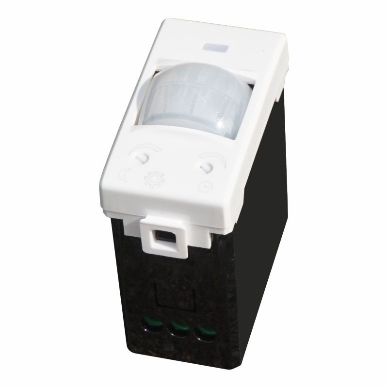 MT1800 — SENSORE MOVIMENTO 1P CON SET TEMPO / LUX